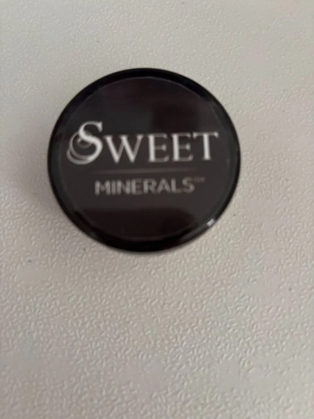 SWEET MINERALS FOUNDATION..BRAND NEW